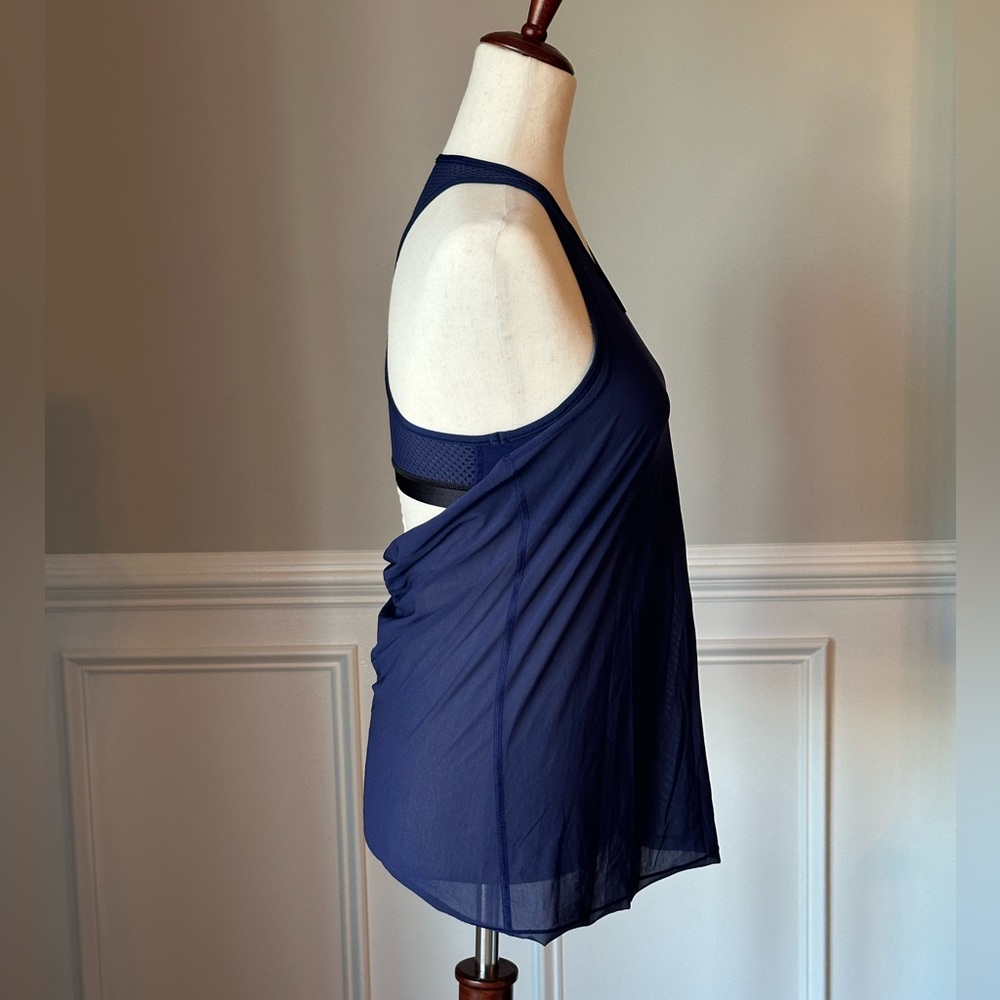 Lululemon Fit Physique Tank size 6 - Picture 2 of 12